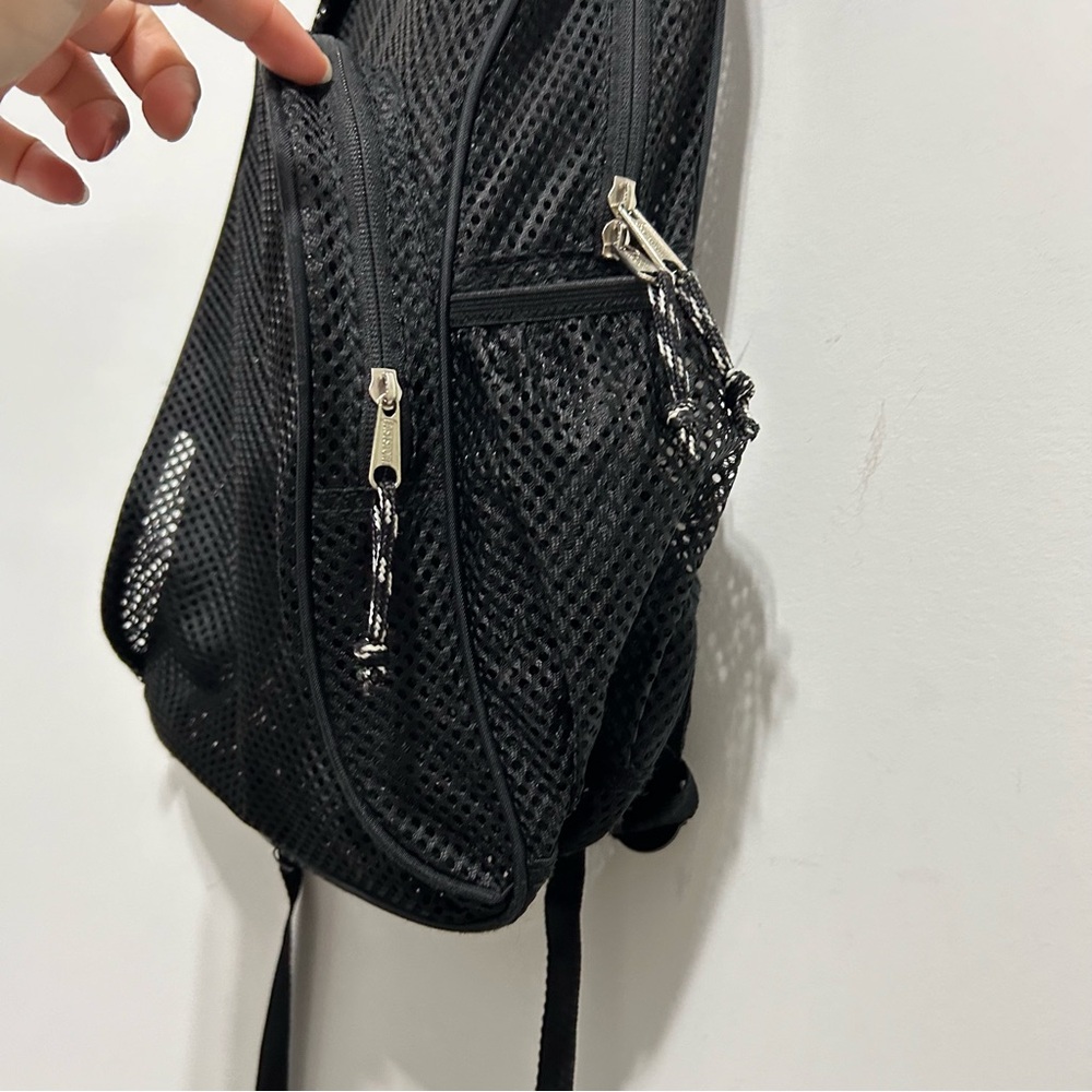 🆕 NWT Black Mesh Backpack - Picture 3 of 5